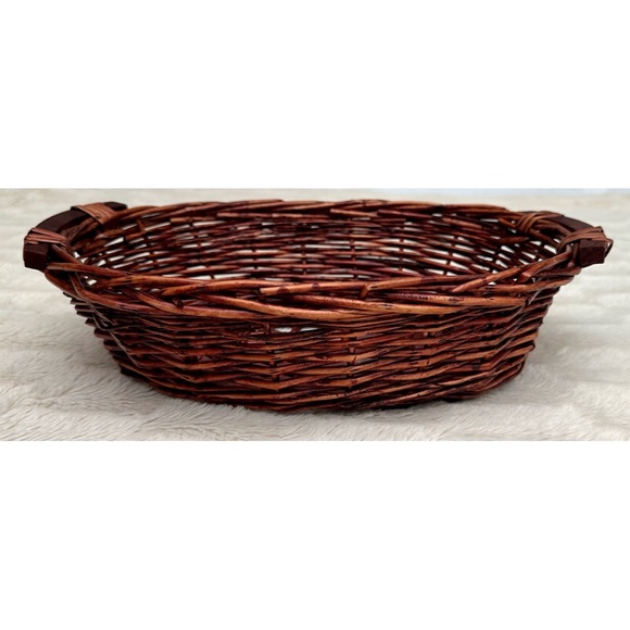 Oval Willow Tray Basket with Wood Handles - Picture 3 of 17